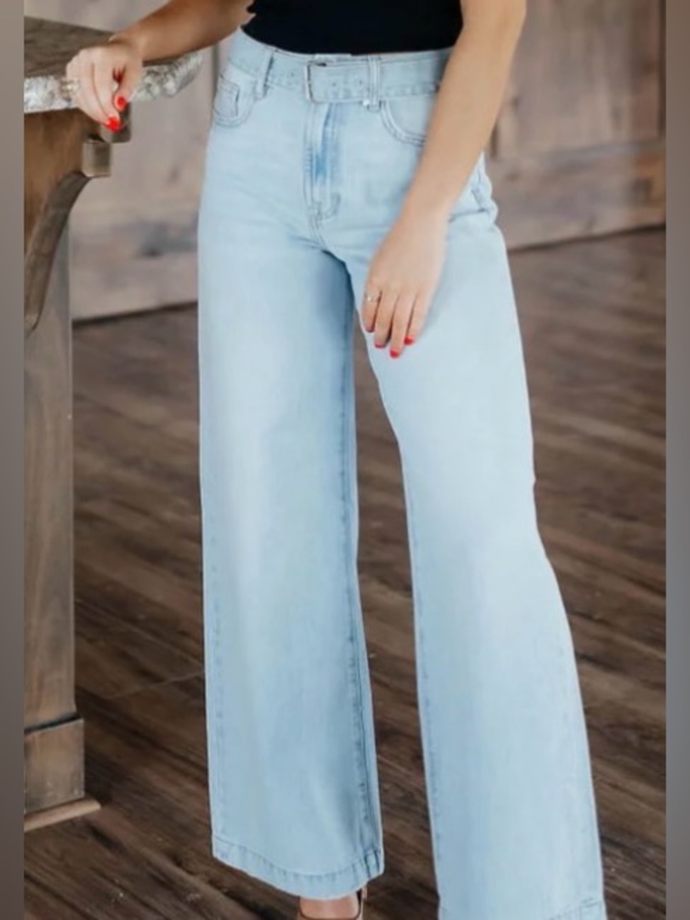 Like new VICI wide leg jeans